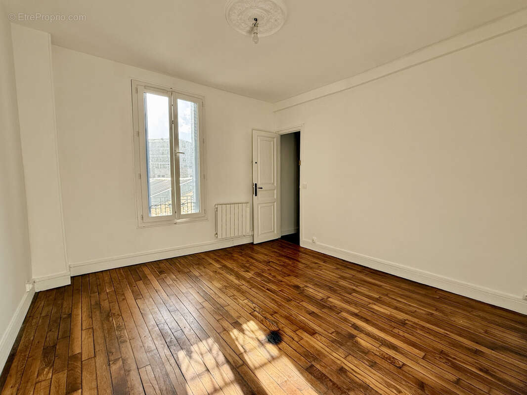 Appartement à ISSY-LES-MOULINEAUX