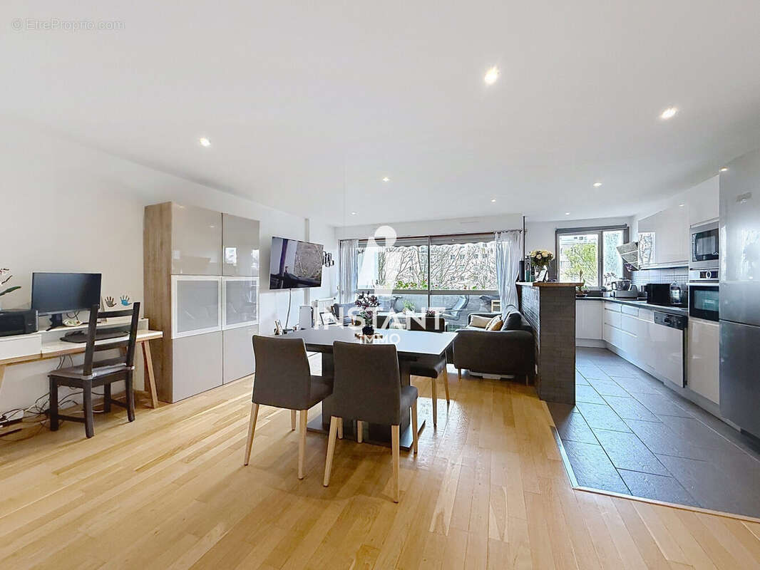 Appartement à MAISONS-ALFORT