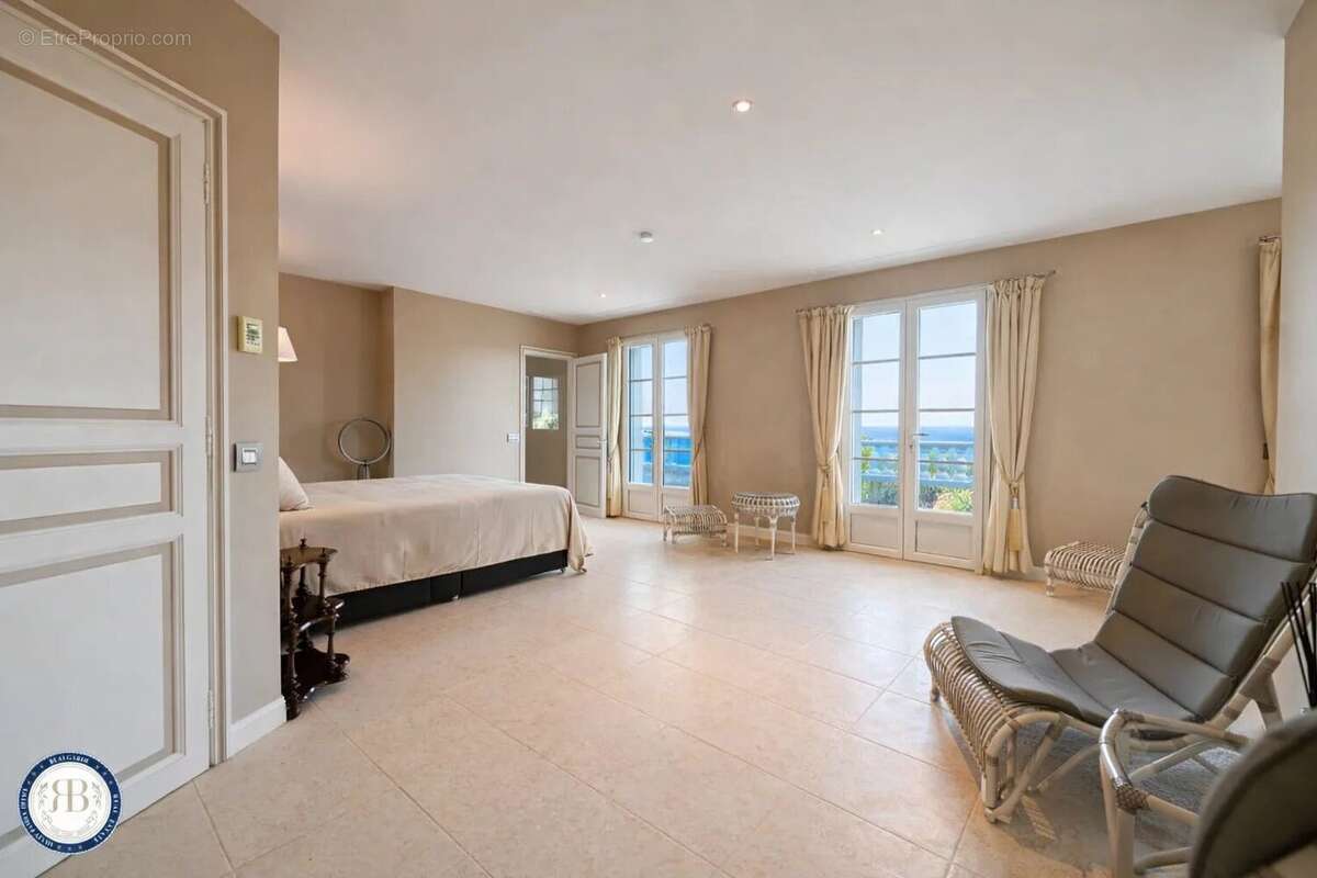 Maison à ANTIBES