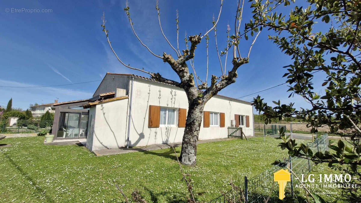 Ensemble de deux maisons, garage, terrain 1424 m2, aperçu estuaire - photo 4
