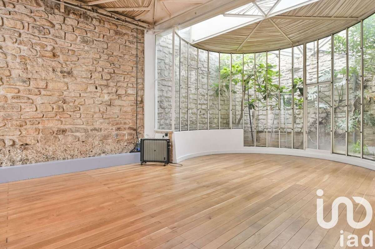 Photo 2 - Maison à PARIS-20E