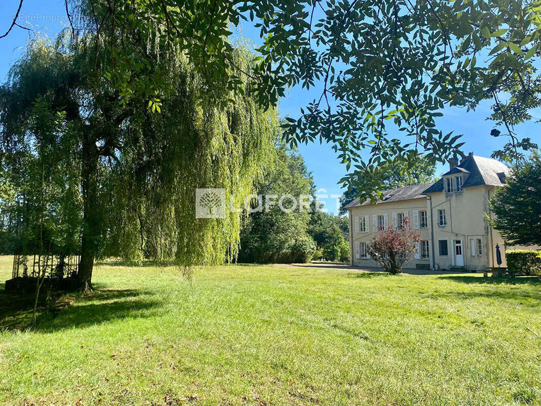 Maison à LIMANTON