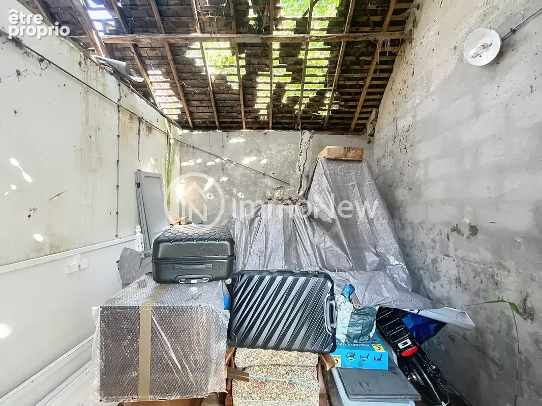Une maison à SAINT JEAN LE THOMAS avec une dépendance - photo 12