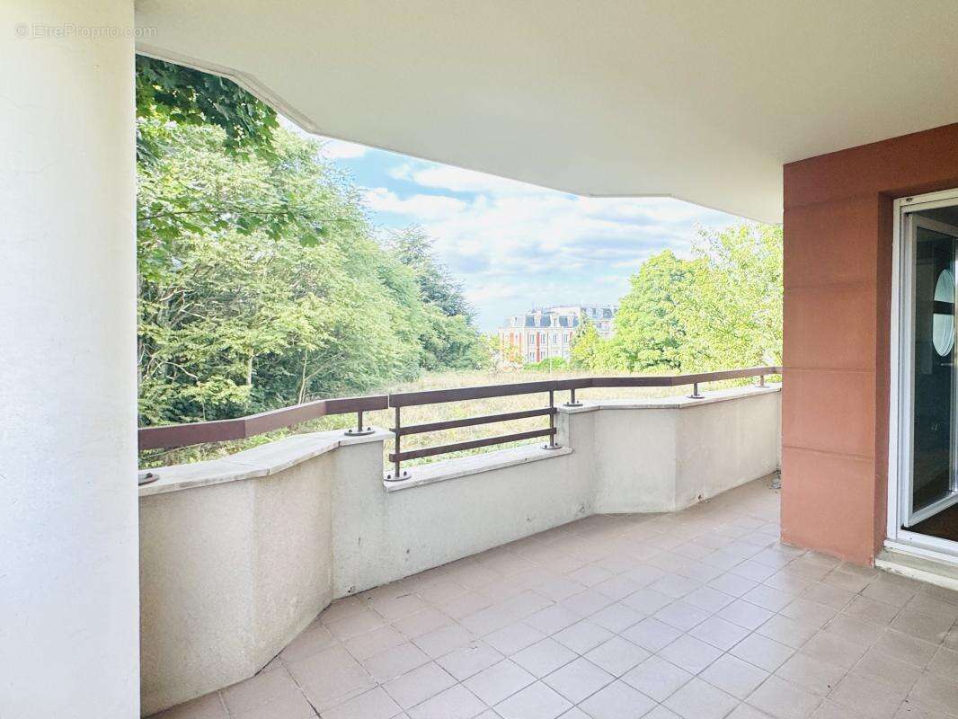 Appartement à CHATILLON