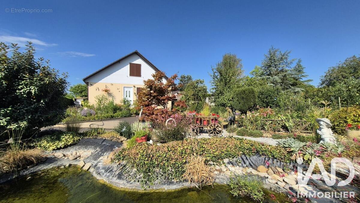 Photo 1 - Maison à SERVIGNY-LES-SAINTE-BARBE