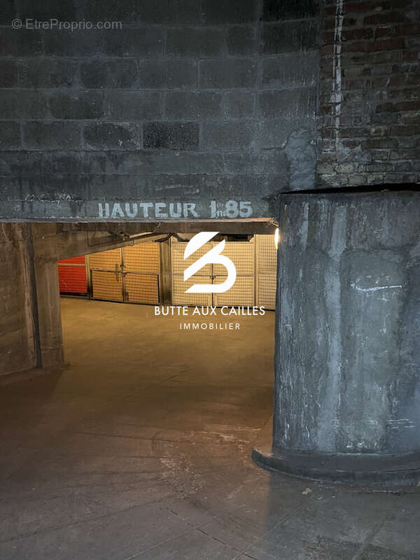 Parking à PARIS-13E