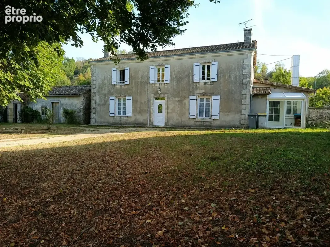 Maison Poitevine 9 pièces à 3 minutes de Saint Maixent L'école - photo 16