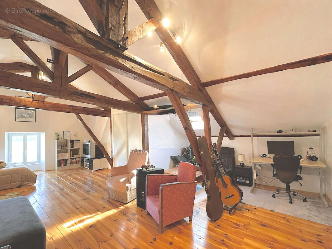 Maison 164 m² à Saint-Geours-De-Maremne  - photo 9