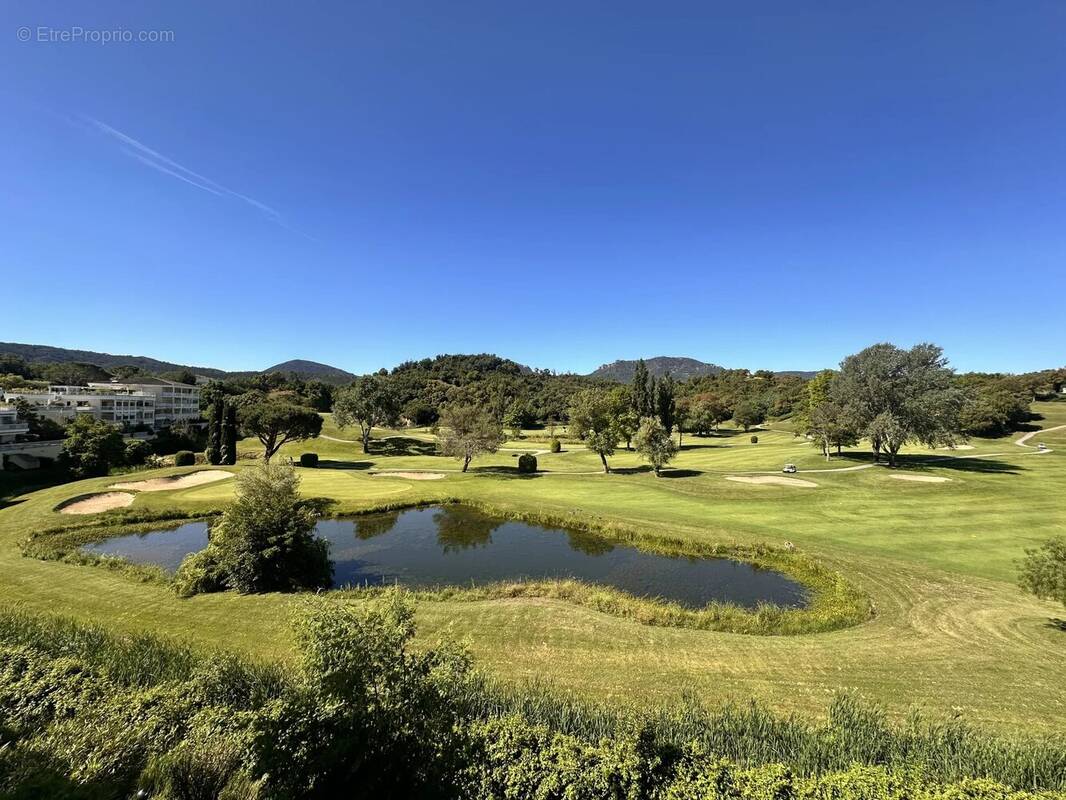 Appartement à MANDELIEU-LA-NAPOULE