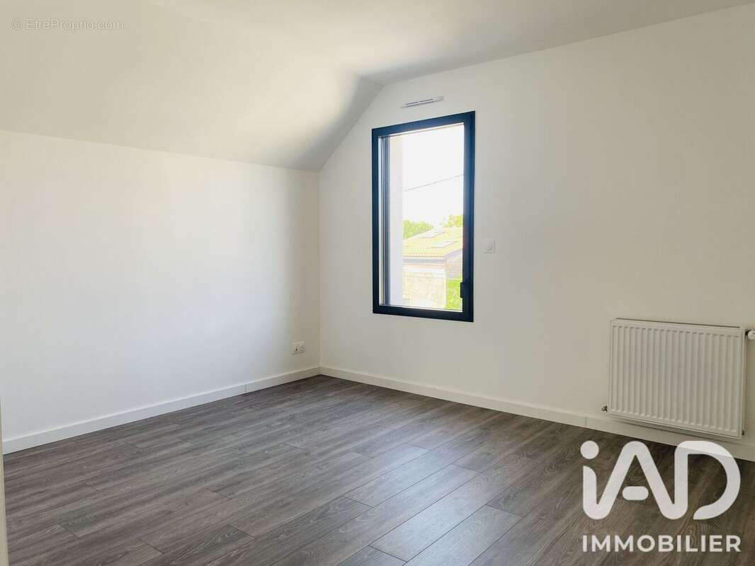 Maison 127 m² à Bouguenais  - photo 7