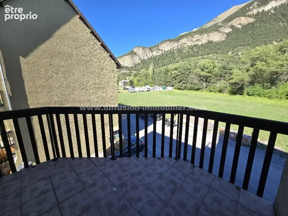 Studio - jausiers - photo 2