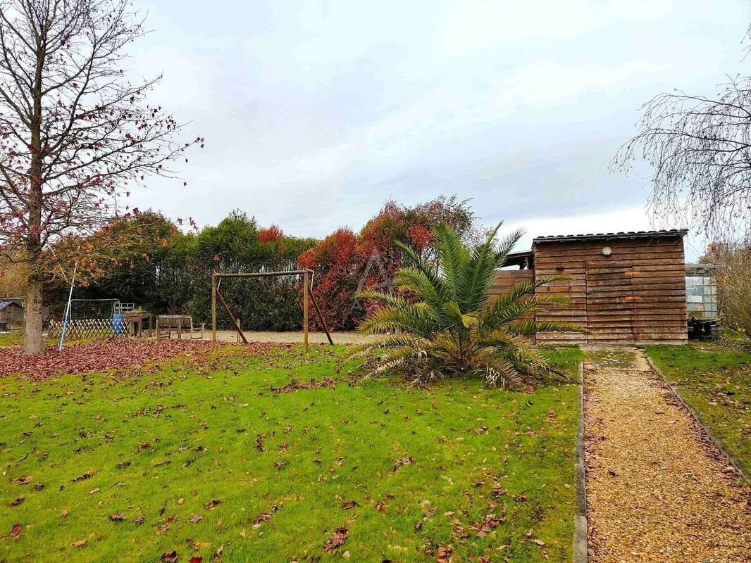 Maison à CHATEAUNEUF-SUR-SARTHE