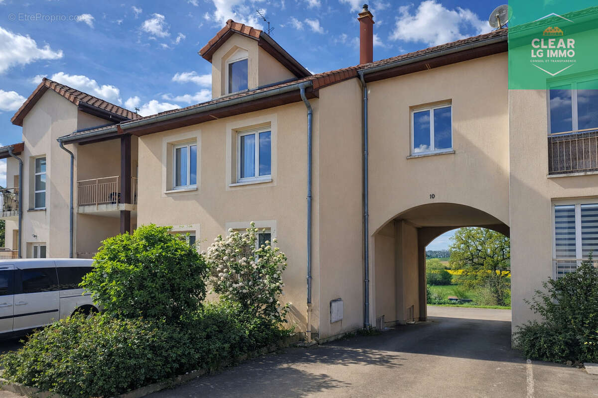 Appartement à ROUSSY-LE-VILLAGE