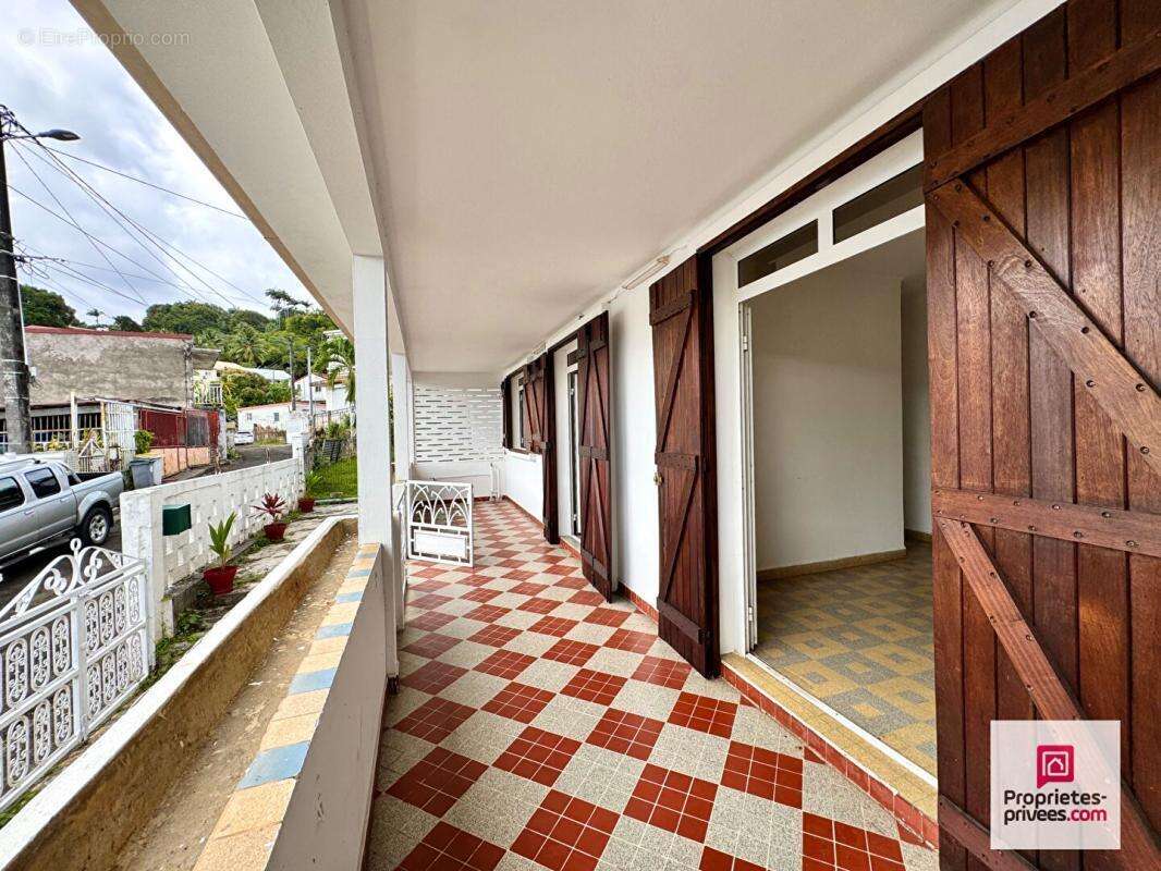 NOUVEAUTÉ - EXCLUSIVITÉ - Maison F8 Spacieuse et Lumineuse - 134 m2- Fort-de-France - photo 2
