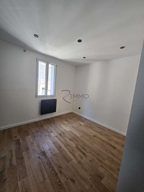 Appartement à EGUILLES