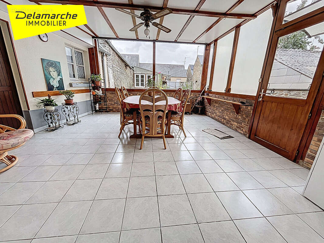 Maison à SAINT-HILAIRE-DU-HARCOUET