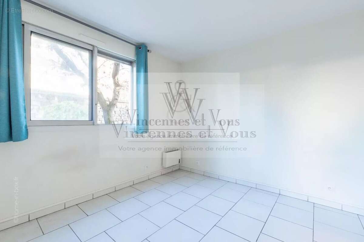 Appartement à SAINT-MAUR-DES-FOSSES