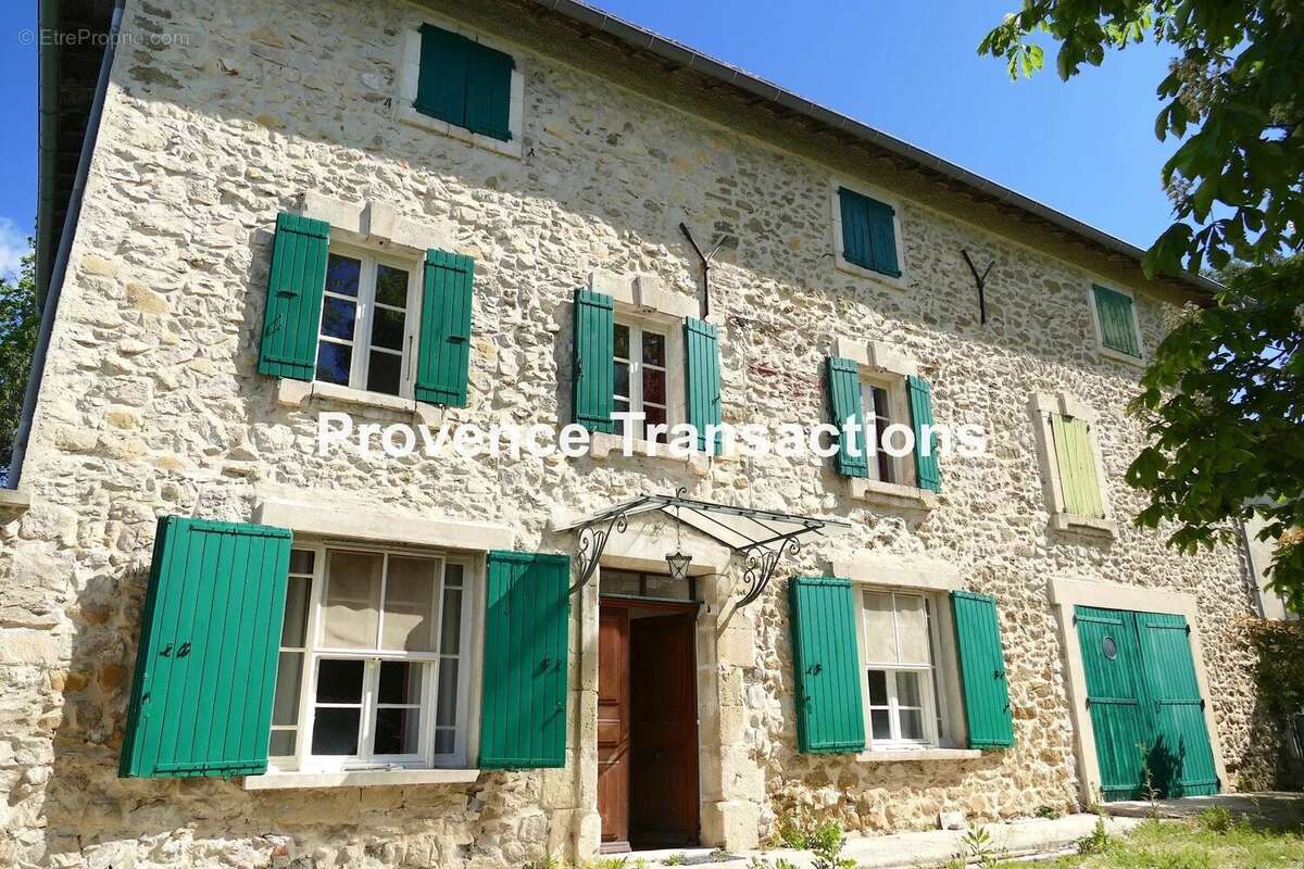 Mas vigneron sur 1,8ha de terrain - photo 12