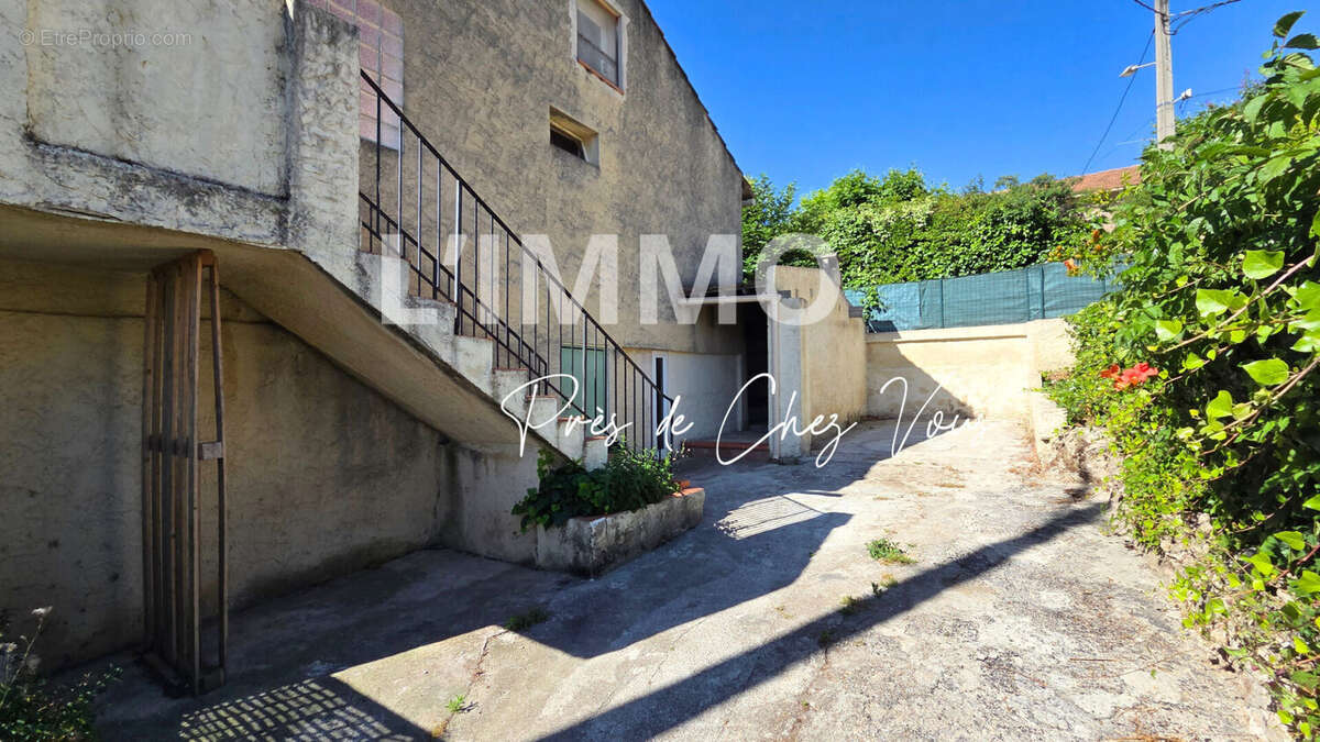 Maison à CADOLIVE