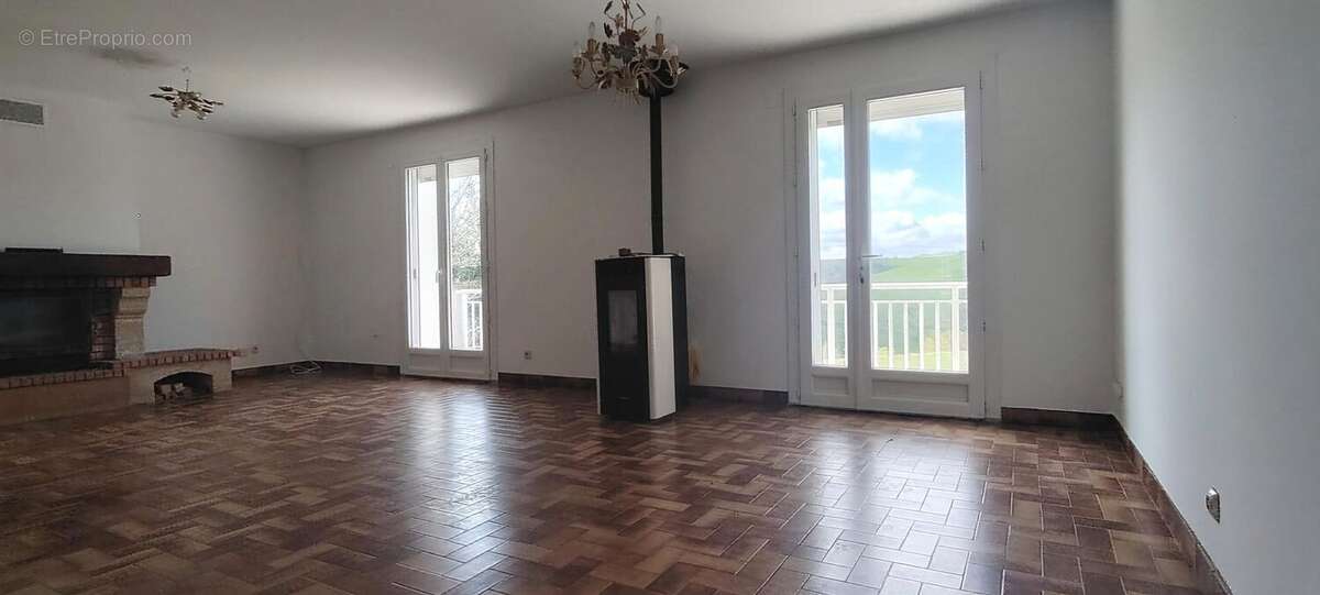 Maison à CINTEGABELLE