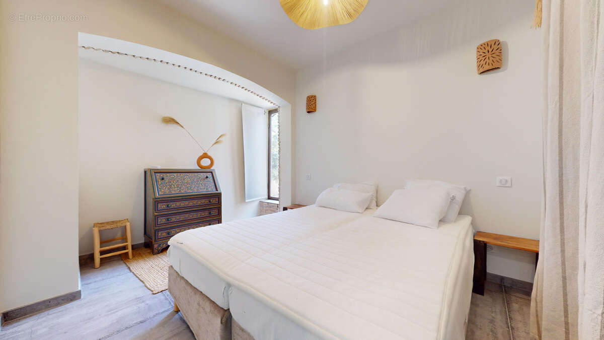 Maison à CABRIERES-D'AVIGNON