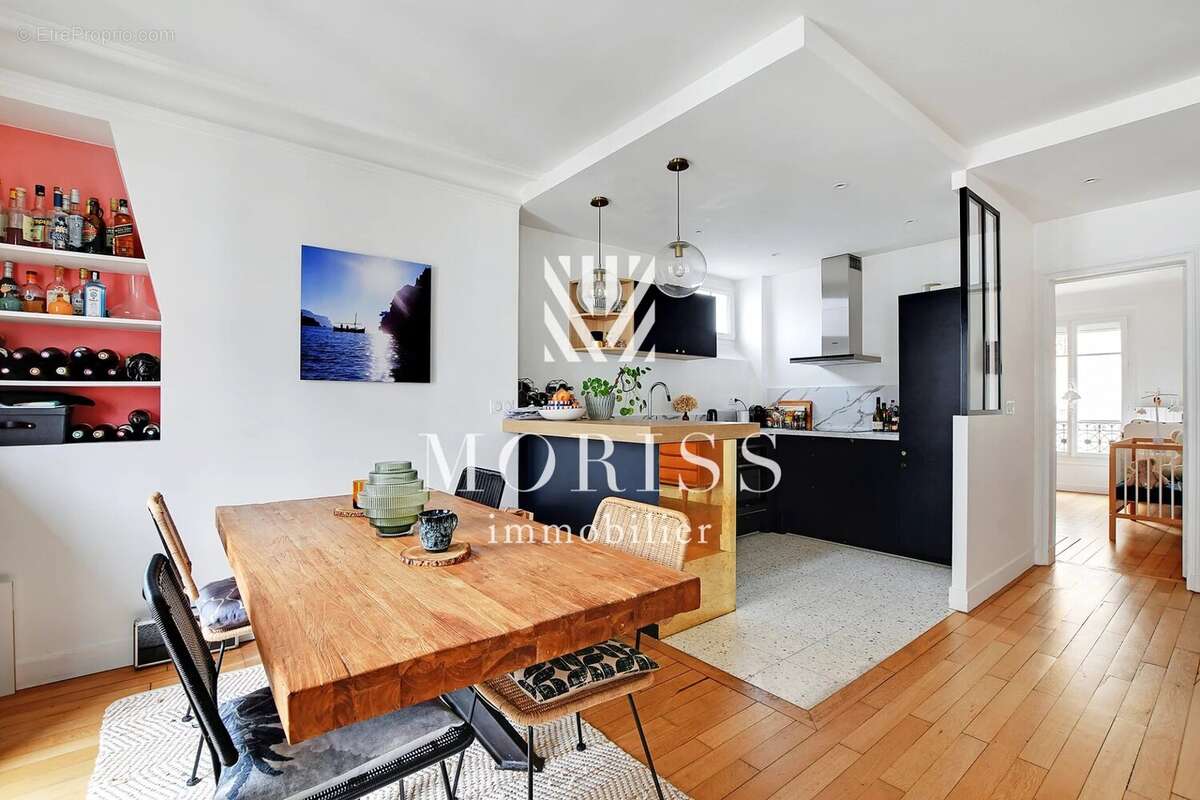 Appartement à PARIS-11E