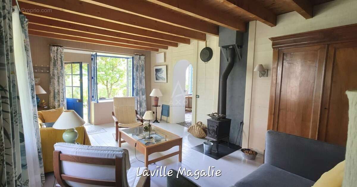 Maison à SAINT-JEAN-DE-LA-PORTE