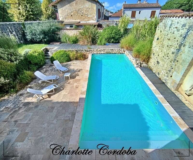 Demeure de caractère du XVIIIe siècle avec piscine, 5 suites et activité de chambres d'hôtes – Vianne - photo 2