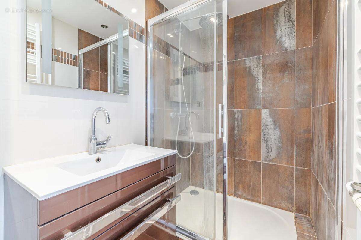 Appartement à PARIS-19E