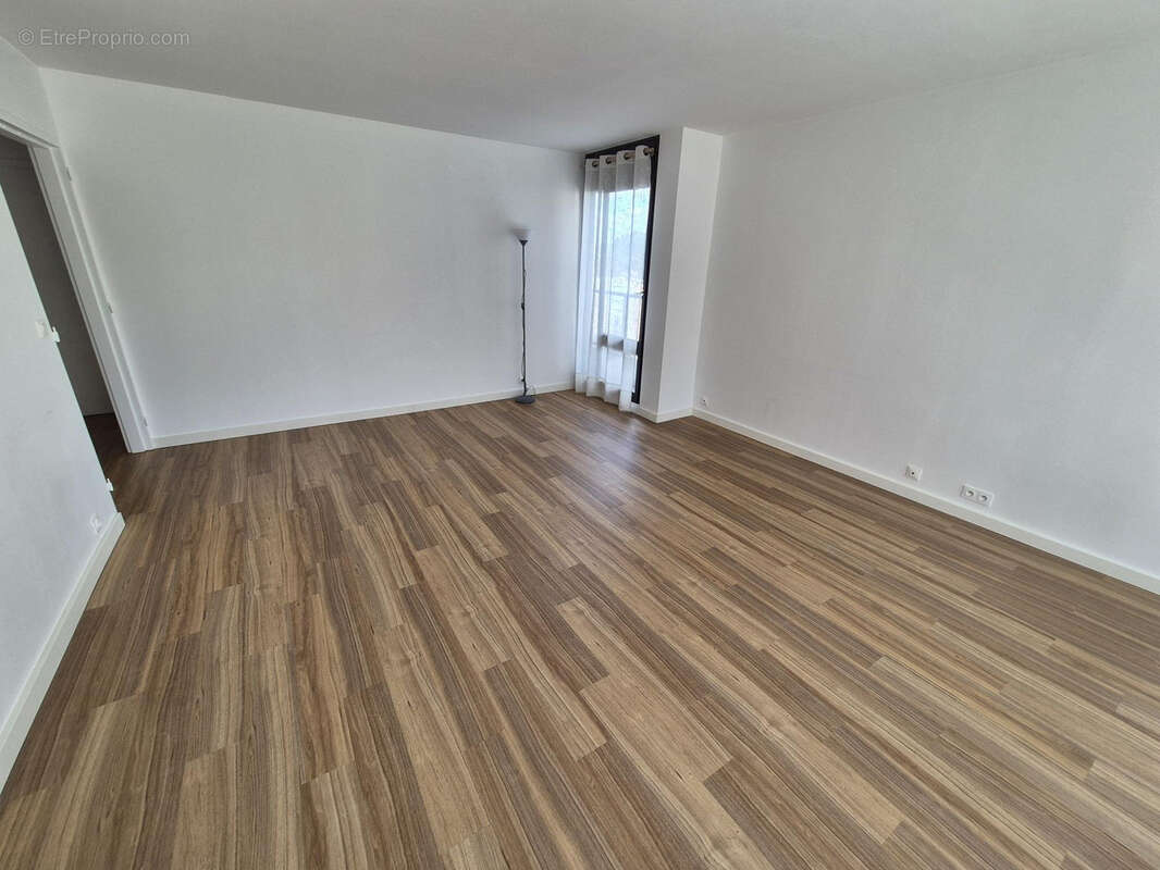 Appartement à JOUY-EN-JOSAS