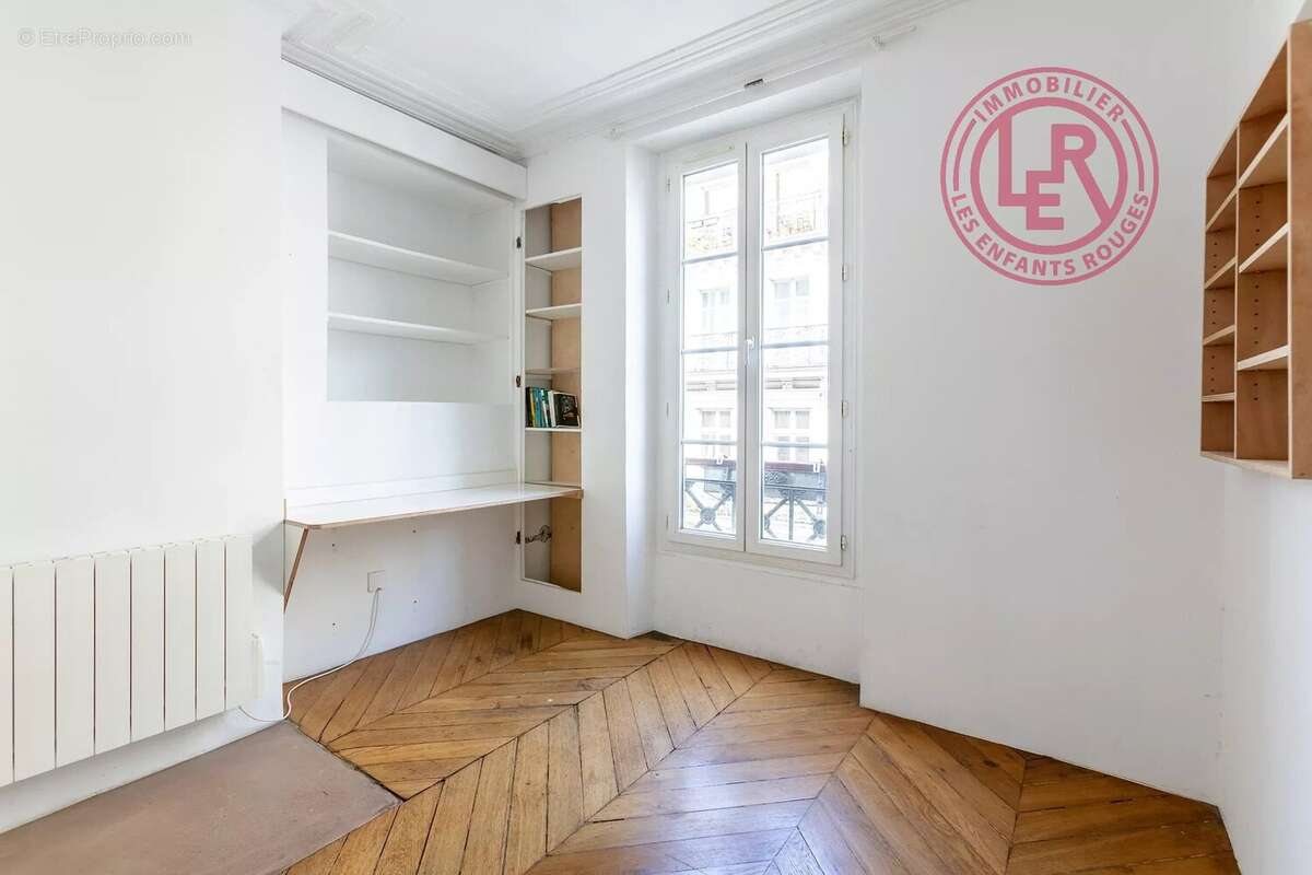 Appartement à PARIS-10E