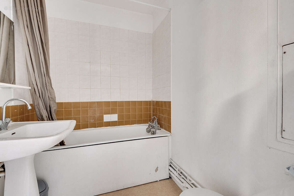 Appartement à PARIS-11E