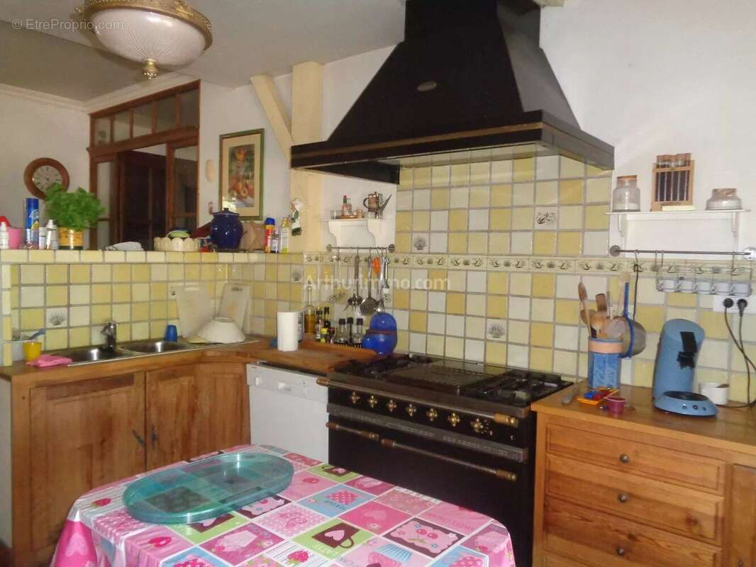 Maison à ALLEMAGNE-EN-PROVENCE