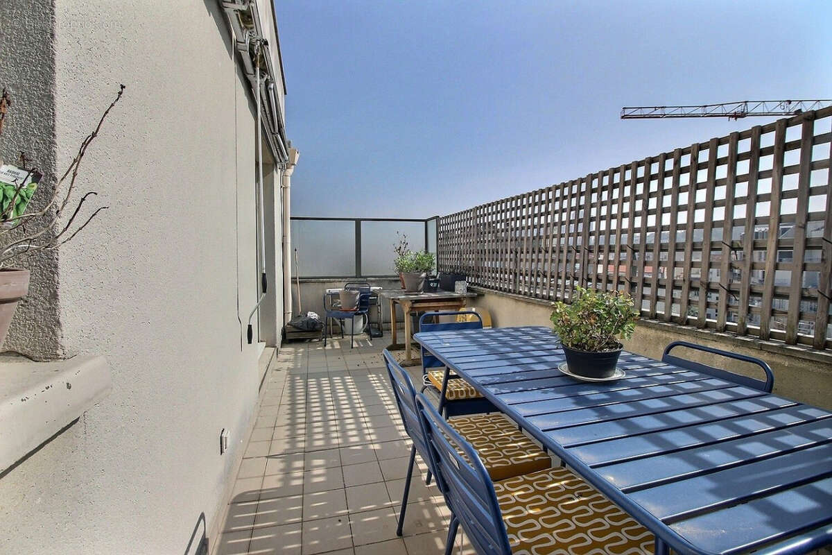 Appartement à ISSY-LES-MOULINEAUX