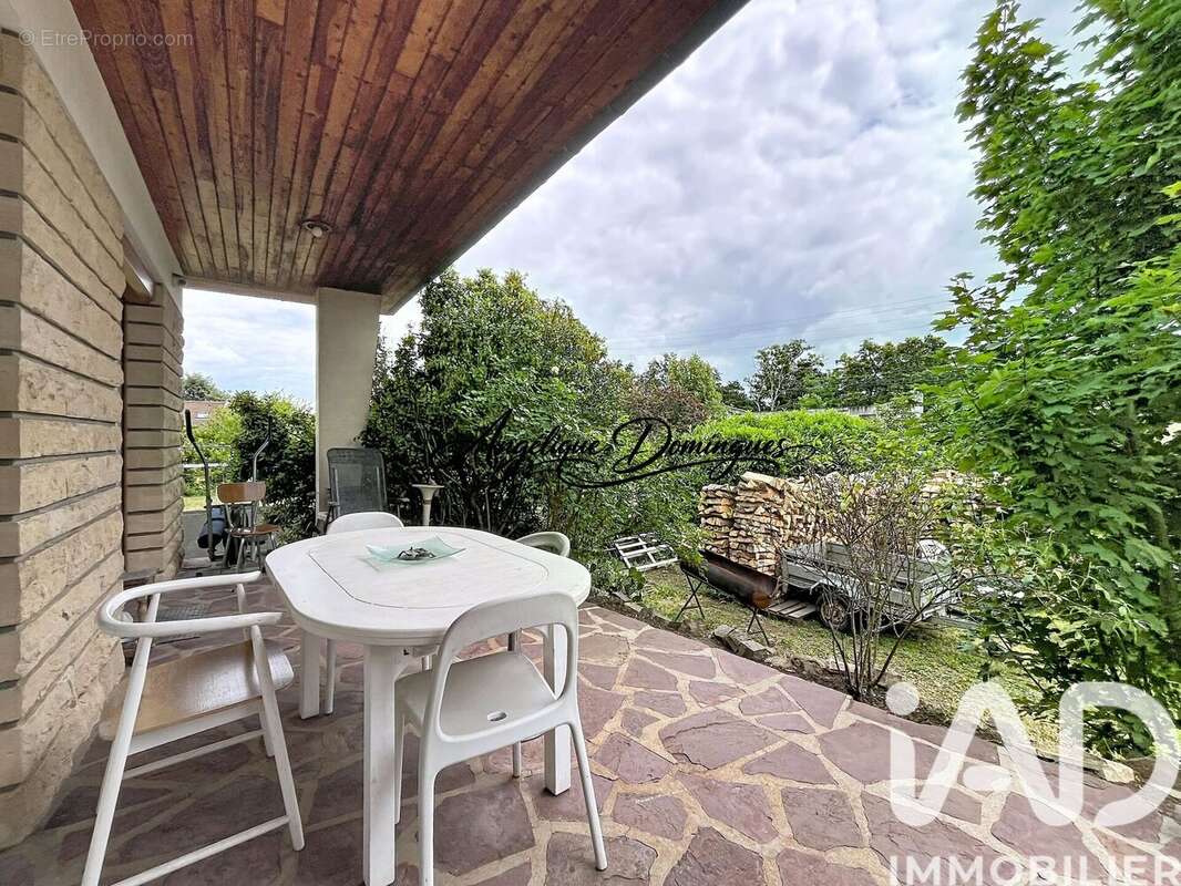 Maison 134 m² à Aubergenville  - photo 5