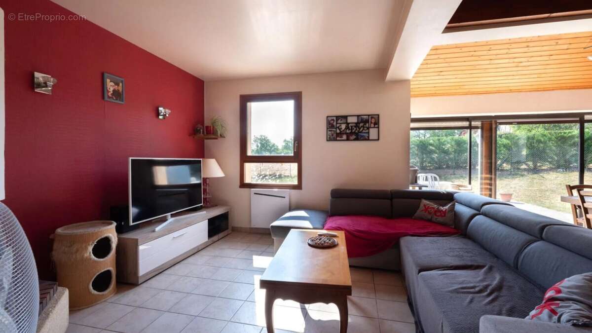 EXCLUSIVITE - Secteur Gourdon - Agréable et fonctionnelle Maison - photo 12