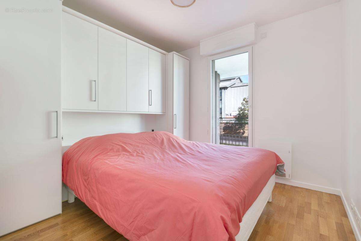Appartement à ISSY-LES-MOULINEAUX