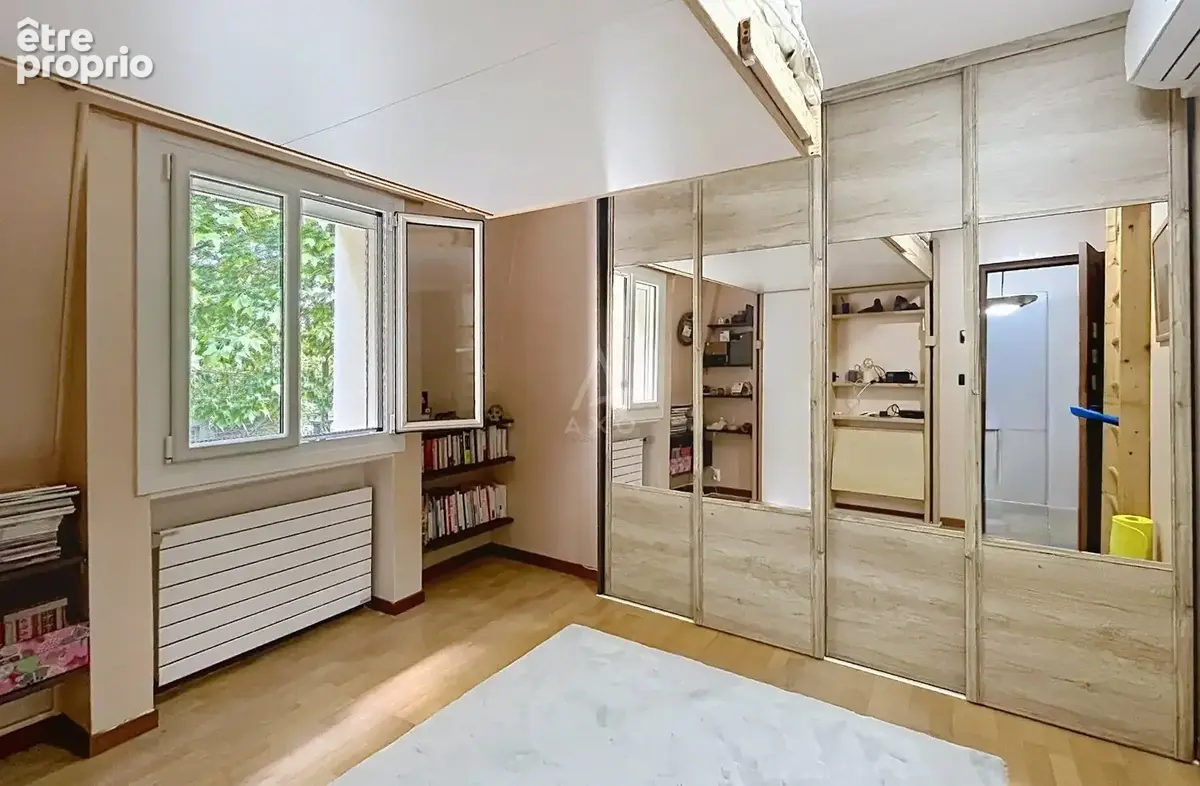 Maison 145 m² à Saint-Maur-Des-Fosses  - photo 8