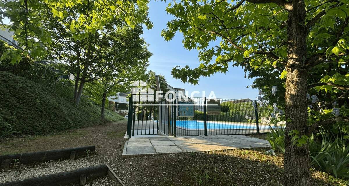 Appartement à FONTAINES-SUR-SAONE