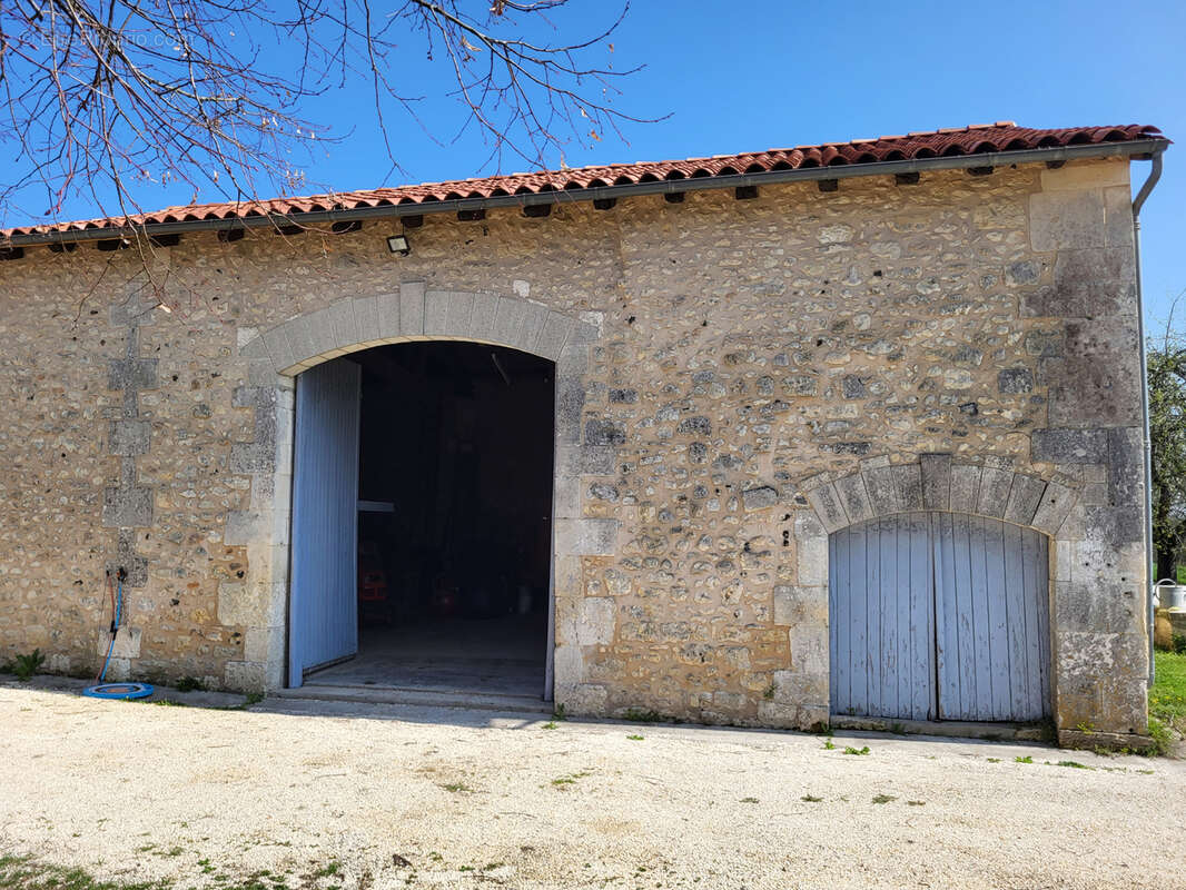 Maison à GRAND-BRASSAC