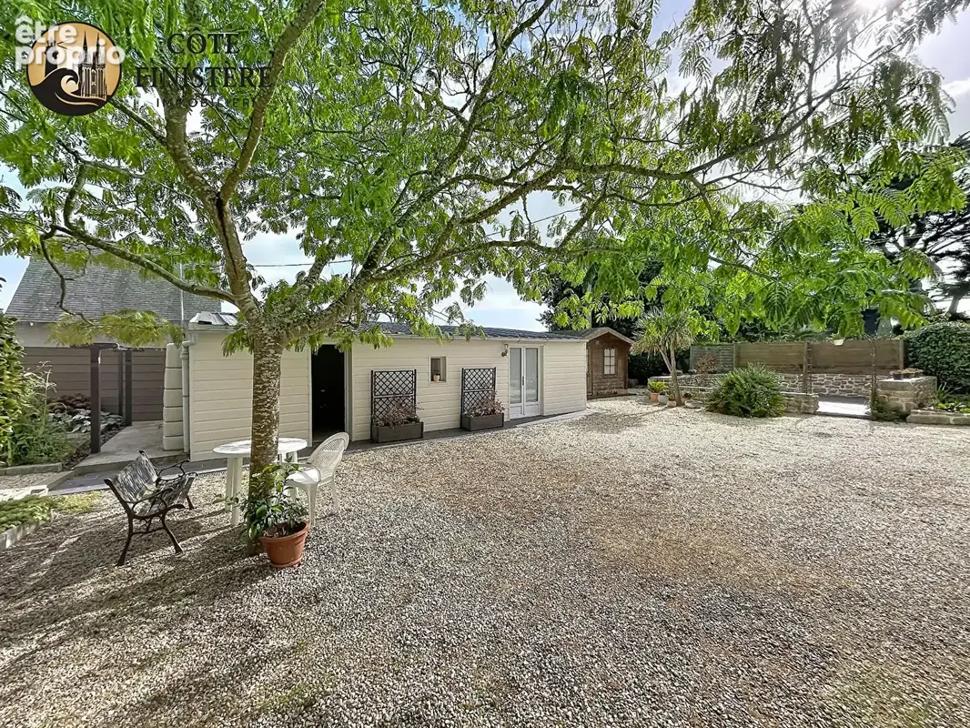 En exclusivité ! Maison de charme avec studio à 800 m de la plage des Sables Blancs ! - photo 16