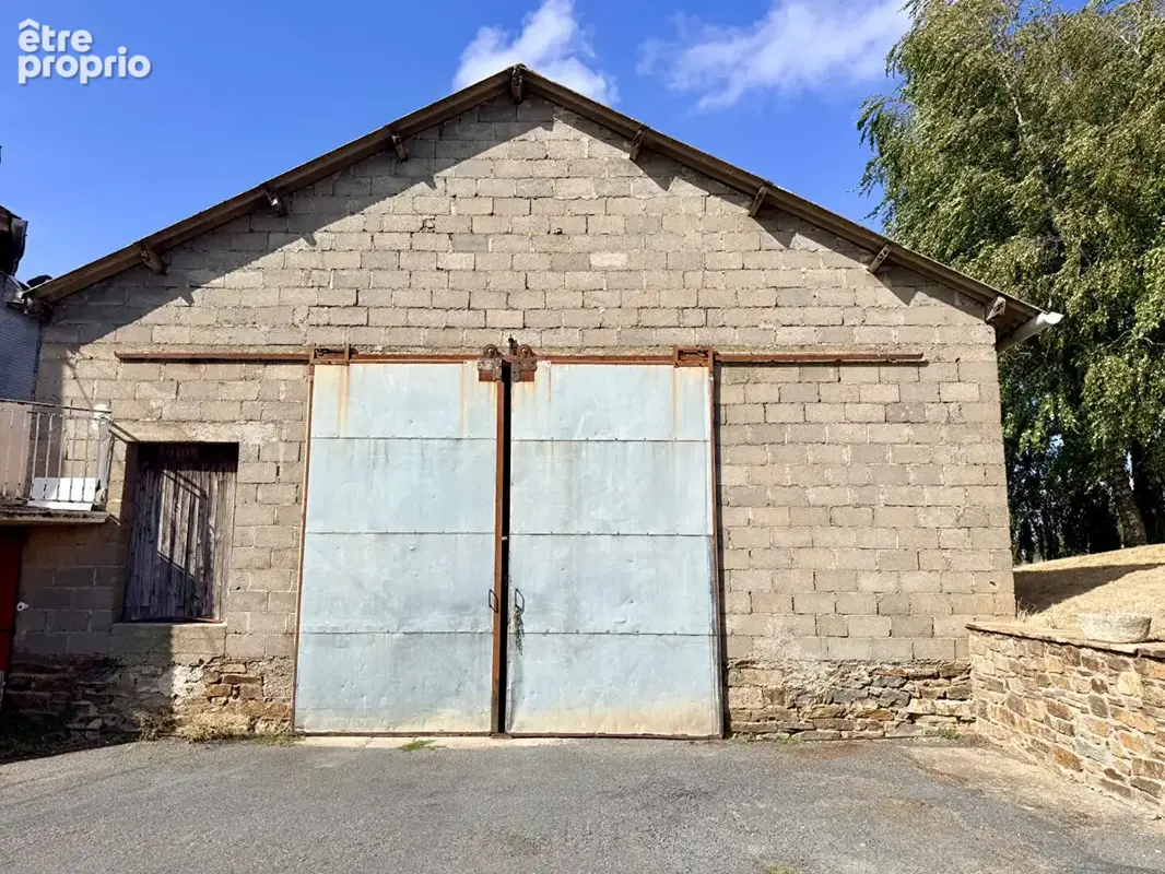 Hangar /atelier fermé de 232 m² - grandes ouvertures  - terrain de 387 m² - rullac saint cirq - photo 1