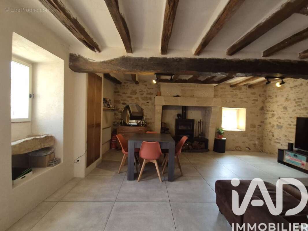 Photo 3 - Maison à DOUE-LA-FONTAINE