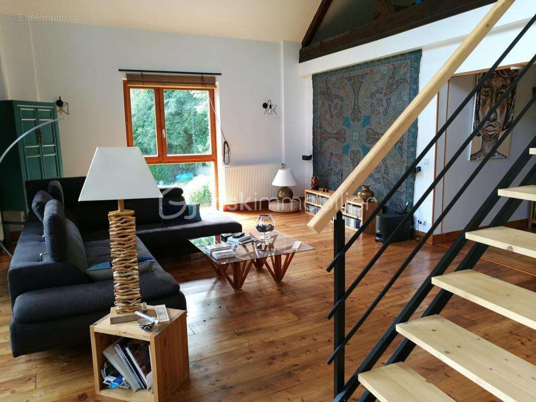 Maison à COISE-SAINT-JEAN-PIED-GAUTHIER