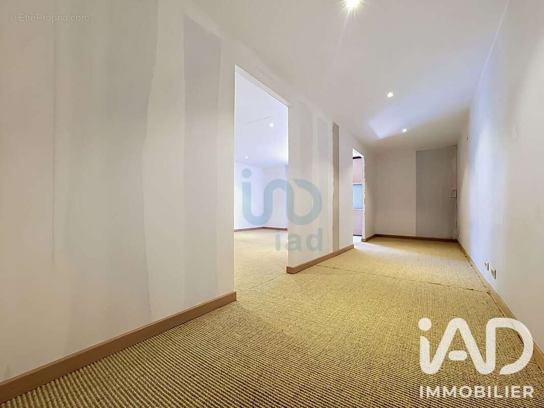 Commerce 203 m² à Charleville-Mezieres  - photo 5