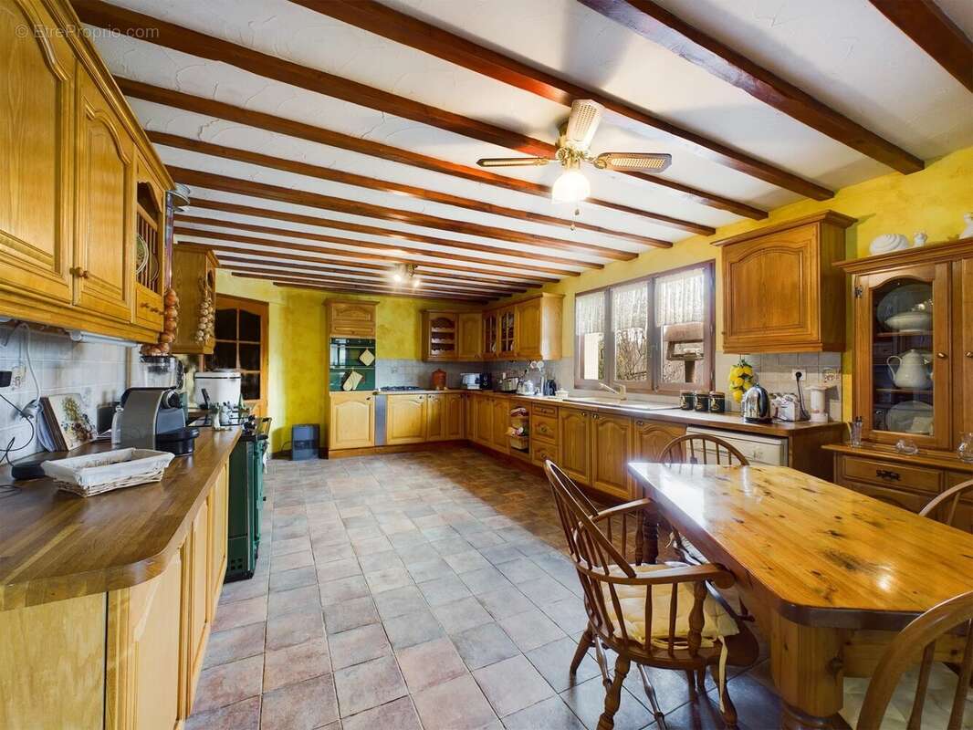 Maison à CHAMPNIERS-ET-REILHAC