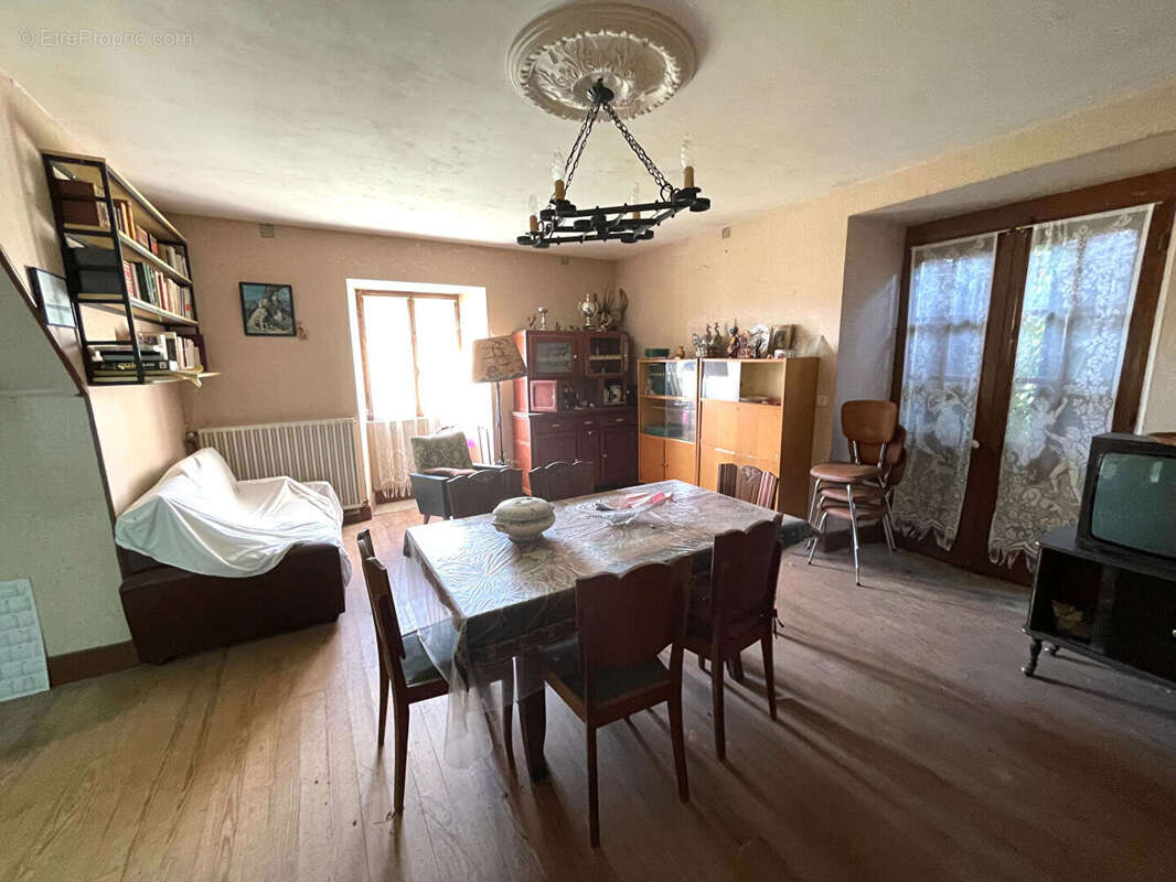 Maison à TRENTELS