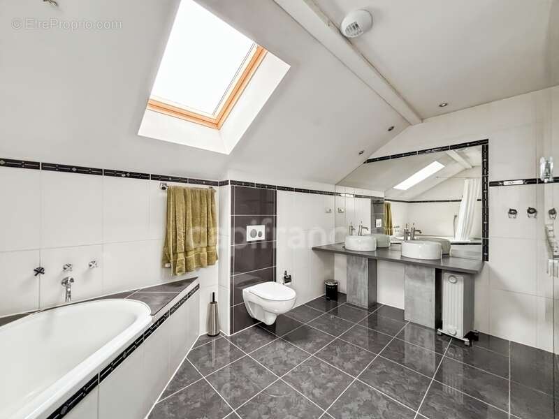 Maison à VEIGY-FONCENEX