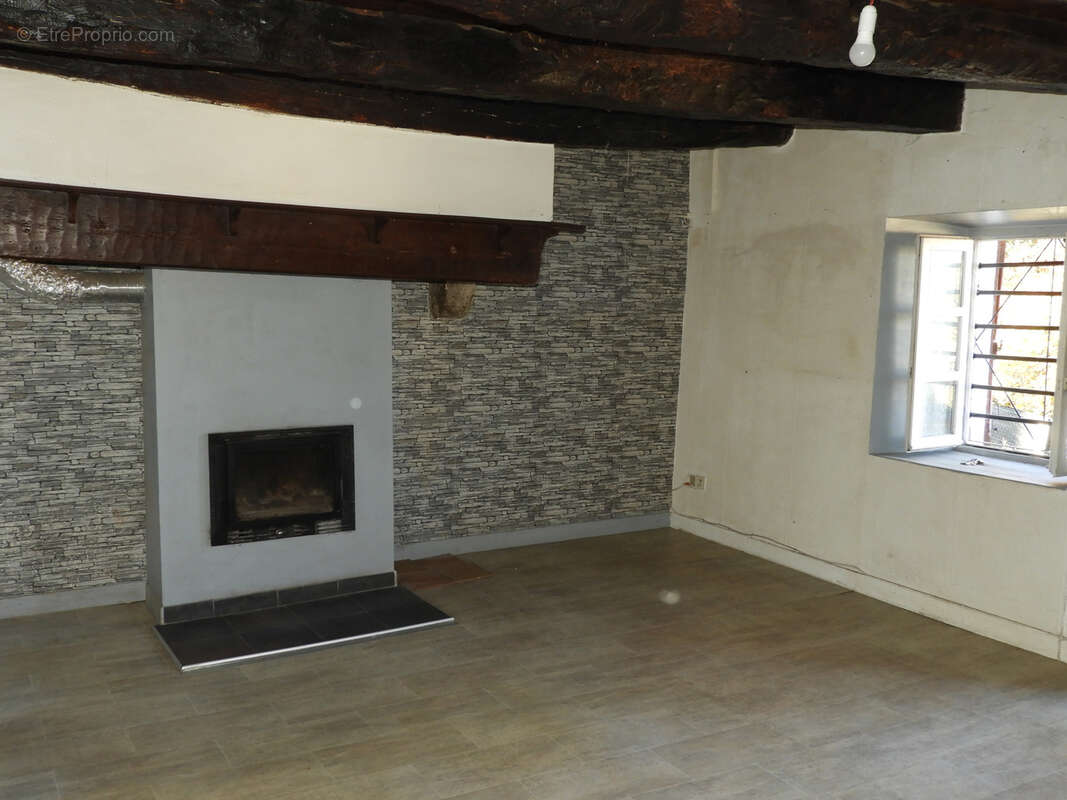 Maison à LIMOGNE-EN-QUERCY