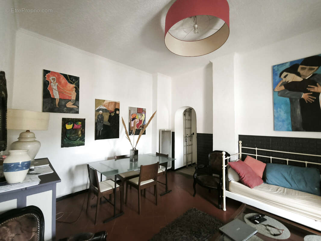 Appartement à SAINT-LAURENT-DE-LA-SALANQUE